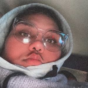 Meet your Posher, Leightabitha